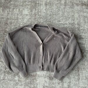 Aritzia Tna Grey Sweater Womens 2 (Runs slightly larger)